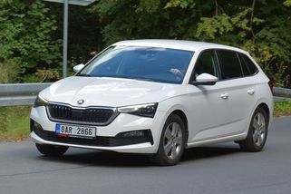 Fakt potřebujete Octavii? Ojetá Škoda Scala je takový boleslavský Golf. Je spolehlivá, prostorná a skoro vás nebude štvát - Garáž.cz